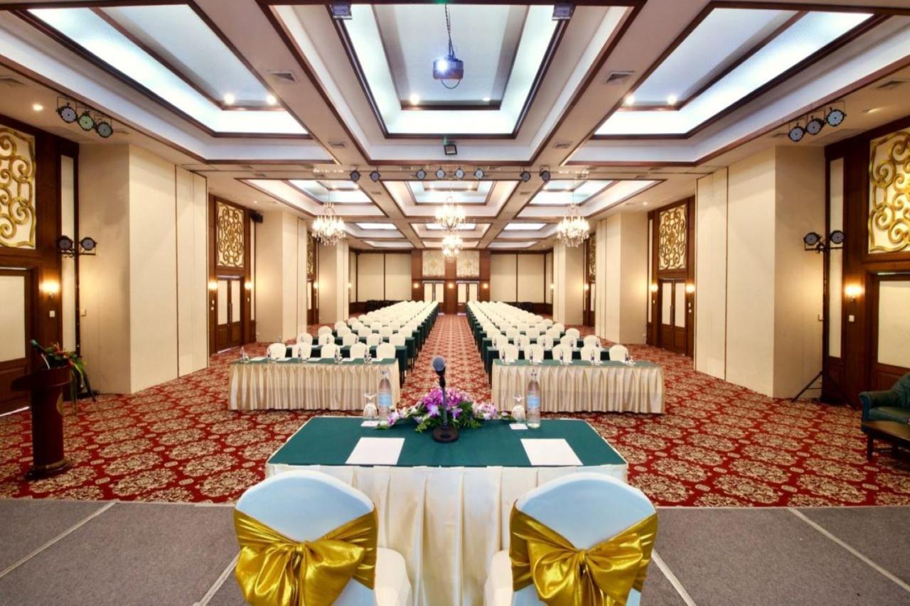 Phuket Orchid Resort And Spa Karon Exterior foto